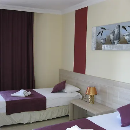 Otel As Queen Kızılot