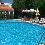 As Queen Kızılot