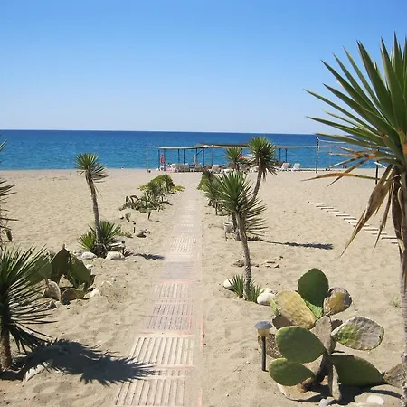 As Queen Hotel Kızılot