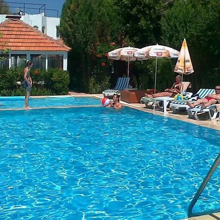 As Queen Kızılot