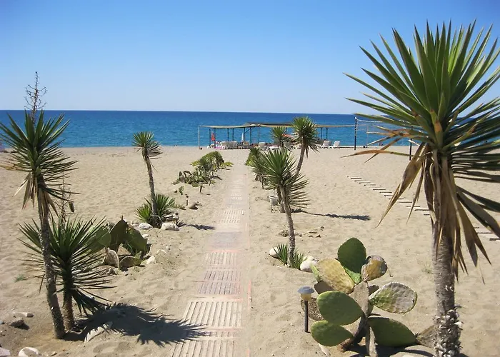 As Queen מלון Kızılot