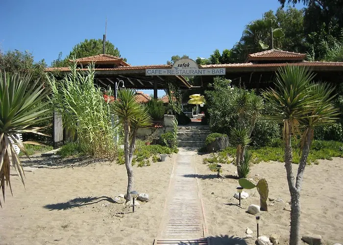 As Queen 3* Kızılot