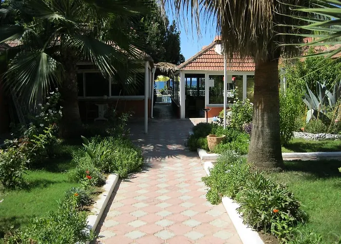 מלון As Queen 3*