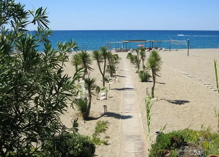 מלון As Queen 3*