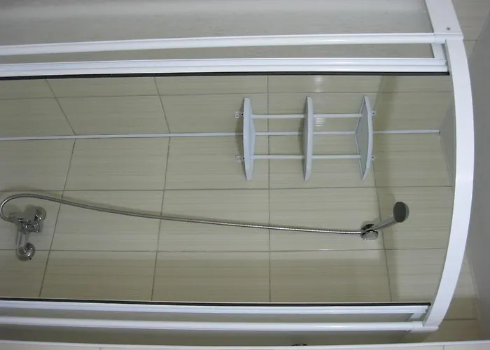 As Queen מלון 3*