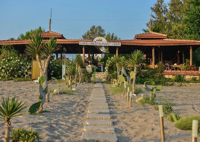 מלון As Queen 3*